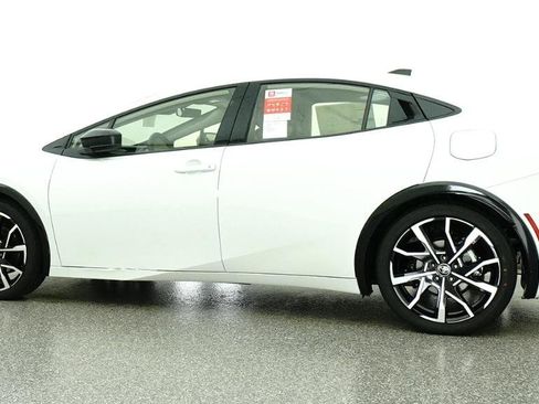 New 2026 Toyota Prius Plug-In Hybrid image 12