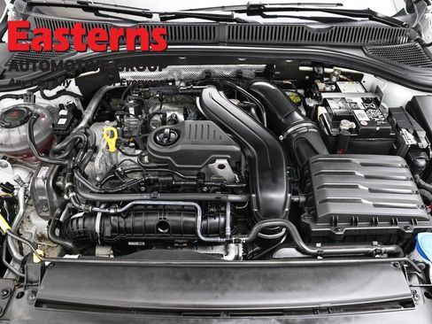 Used 2024 Volkswagen Jetta Sport image 7