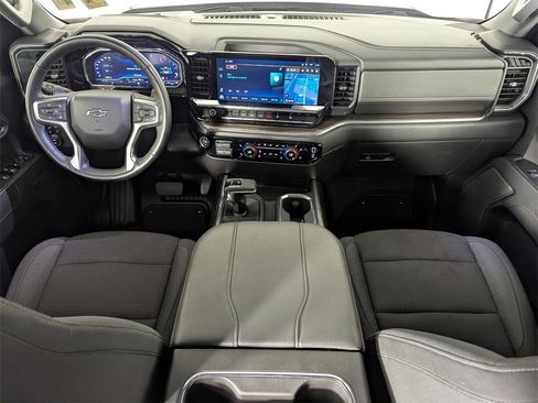 Used 2024 Chevrolet Silverado 1500 RST image 15