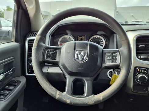 Used 2019 RAM 1500 Classic SLT RWD image 13