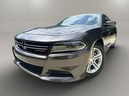 Used 2015 Dodge Charger SE w/ Popular Equipment Group RWD image 1