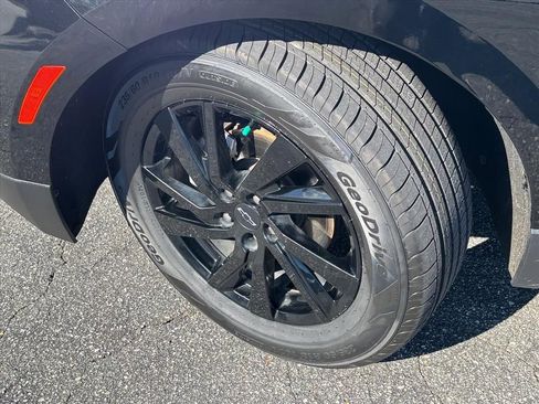 Used 2023 Chevrolet Equinox LS w/ Midnight Edition FWD image 27