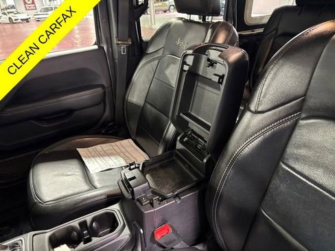 Used 2019 Jeep Wrangler Unlimited Sahara w/ Quick Order Package 24M Moab AWD/4WD image 22