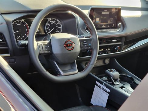 New 2026 Nissan Rogue SV image 4