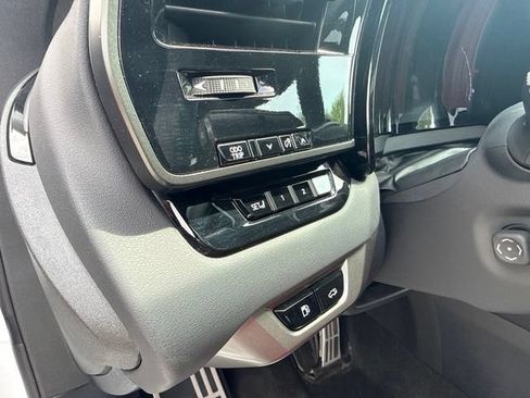 Used 2023 Lexus RX 350 F Sport w/ Accessory Package (Z1) AWD/4WD image 21