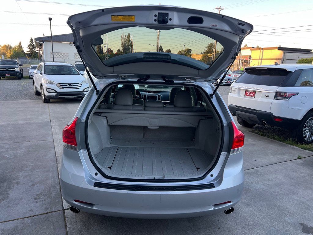 Used 2011 Toyota Venza AWD w/ Comfort Pkg image 14