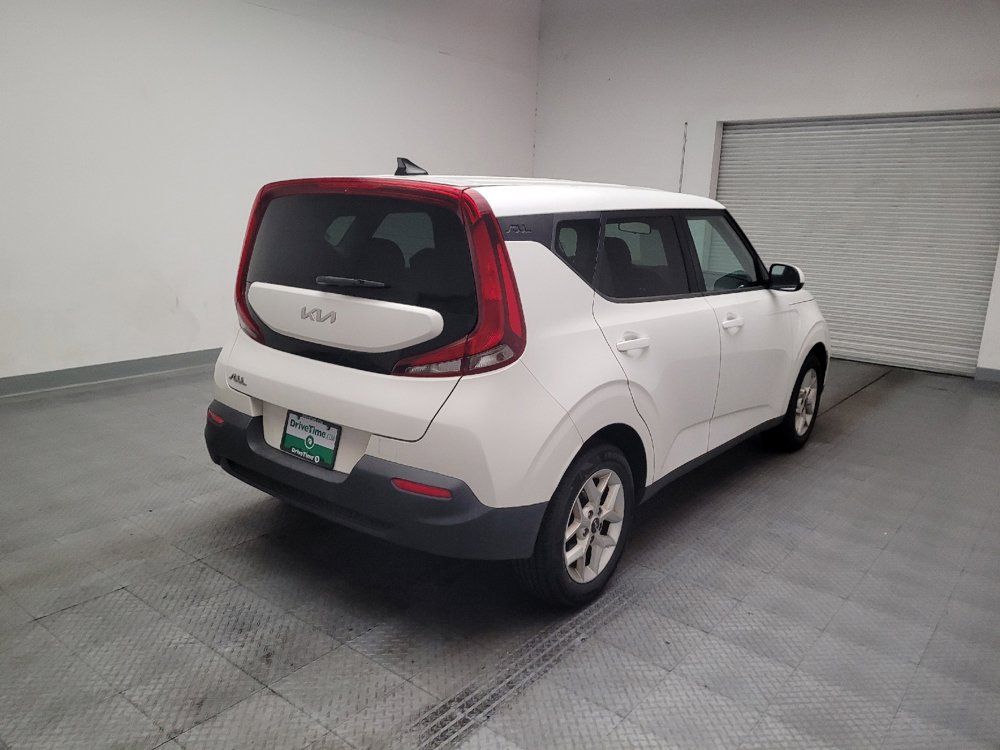 Used 2022 Kia Soul LX w/ Technology Package FWD image 9