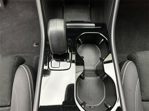 Certified 2022 Volvo C40 P8 Recharge Ultimate image 20