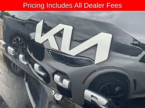 Used 2022 Kia Telluride S AWD/4WD image 8