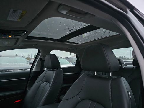New 2025 Hyundai Sonata Limited image 19
