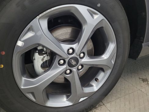 Used 2024 Ford Escape ST-Line image 31