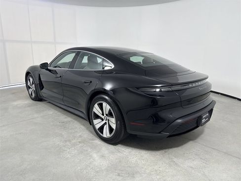 Certified 2021 Porsche Taycan 4S image 3