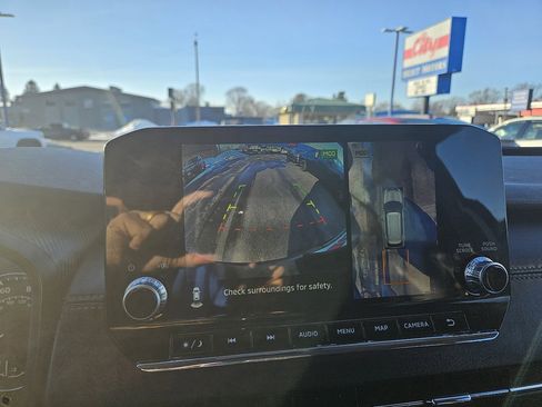 Used 2024 Mitsubishi Outlander AWD image 28