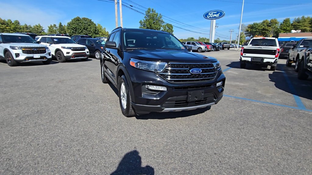 Certified 2021 Ford Explorer XLT w/ Equipment Group 202A AWD/4WD image 14
