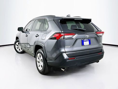 Used 2021 Toyota RAV4 LE image 6