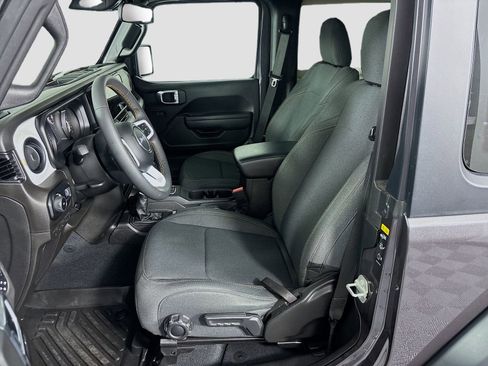 Used 2024 Jeep Wrangler Sport AWD/4WD image 19