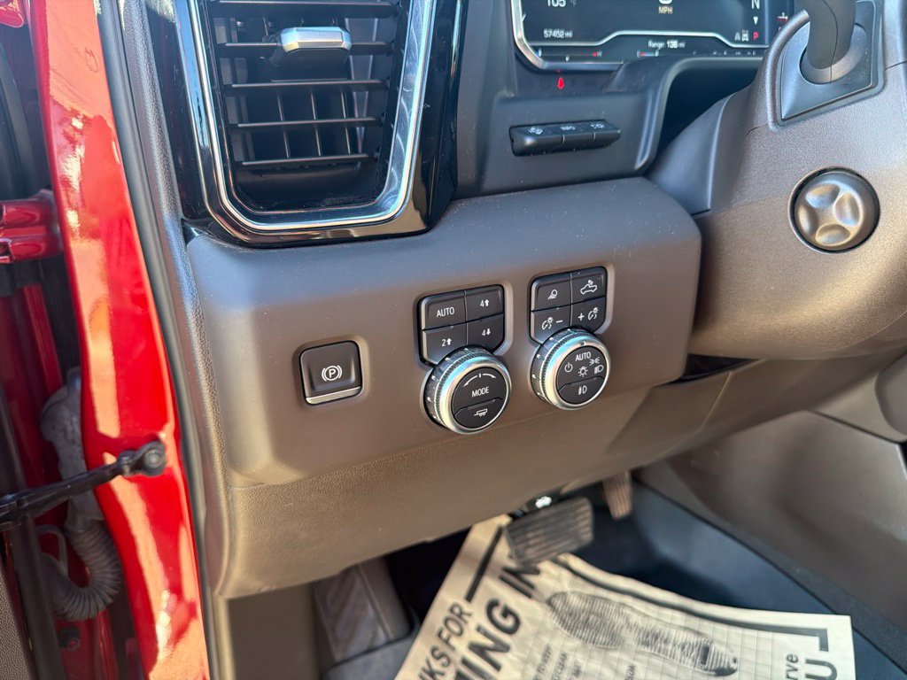 Used 2024 GMC Sierra 1500 Denali w/ Technology Package AWD/4WD image 16