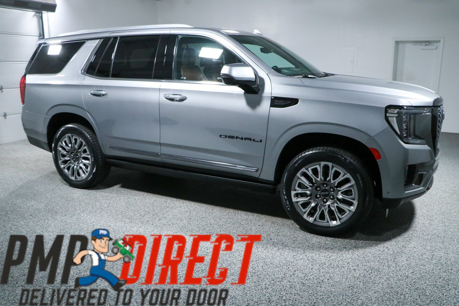 Used 2023 GMC Yukon Denali Ultimate AWD/4WD image 6