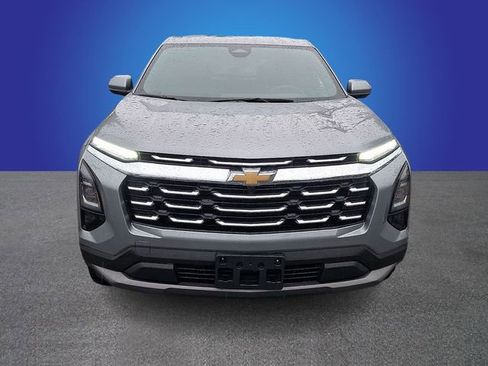 Used 2025 Chevrolet Equinox LT FWD image 2