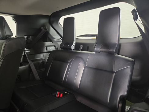 New 2026 Mitsubishi Outlander SE image 12