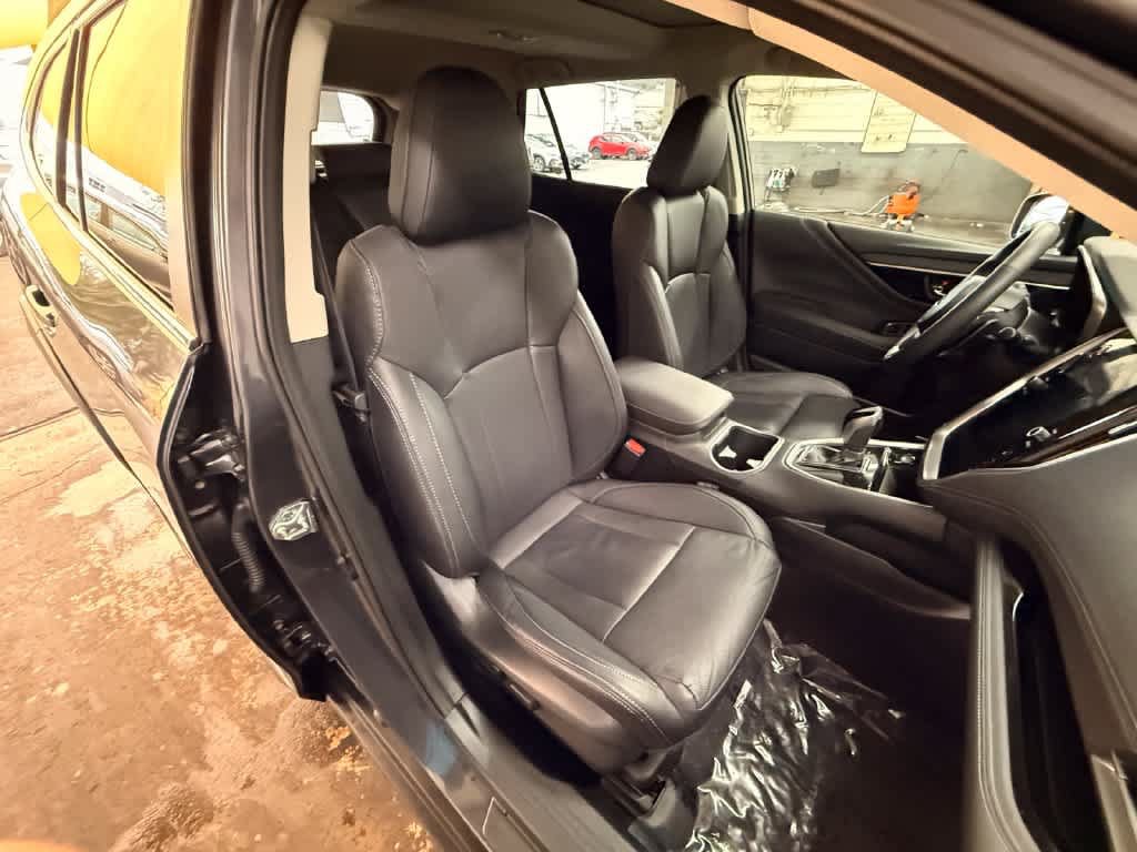 Certified 2025 Subaru Outback Limited AWD/4WD image 15
