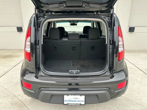 Used 2013 Kia Soul + w/ Audio Pkg image 12