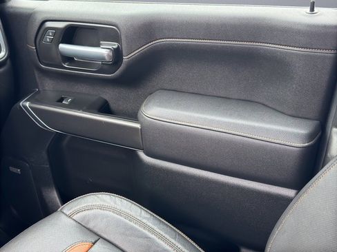 Used 2021 GMC Sierra 2500 AT4 w/ AT4 Preferred Package image 24
