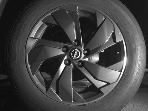 Used 2024 Nissan Rogue SV FWD image 14