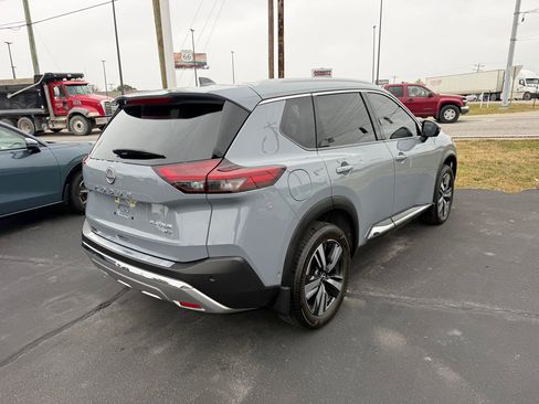Used 2023 Nissan Rogue Platinum w/ Platinum Premium Package image 6