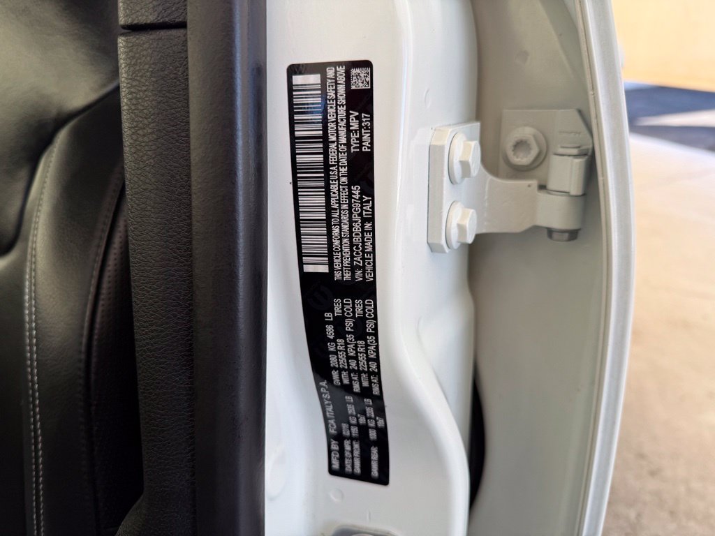 Used 2018 Jeep Renegade Limited w/ UConnect 8.4 Nav Group AWD/4WD image 51