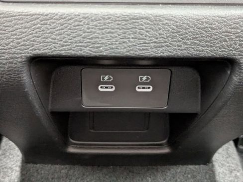 New 2025 Mitsubishi Outlander AWD image 17