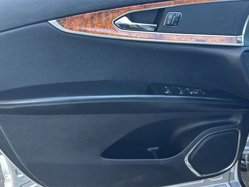 Used 2017 Lincoln MKX Reserve w/ Lincoln MKX Climate Package image 18