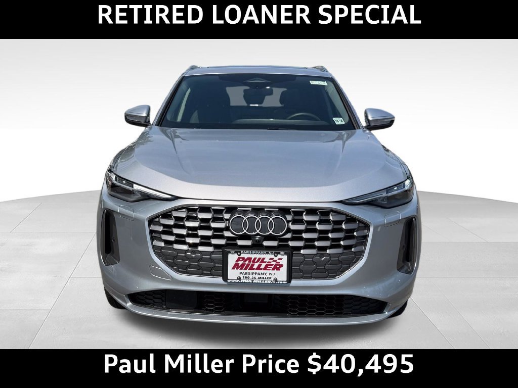 Used 2025 Audi Q5 Premium Plus w/ Premium Plus AWD/4WD image 2