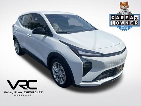 Used 2027 Chevrolet Bolt LT FWD image 1