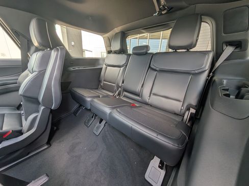 New 2027 Ford Expedition Platinum w/ Stealth Appearance Package AWD/4WD image 12