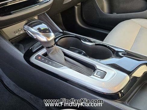 Used 2025 Buick Envista Avenir FWD image 25
