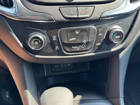 Used 2023 Chevrolet Equinox LT w/ LPO, Floor Liner Package AWD/4WD image 19