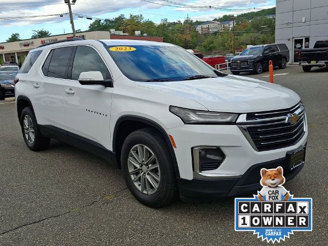 Used 2023 Chevrolet Traverse LT AWD/4WD image 1