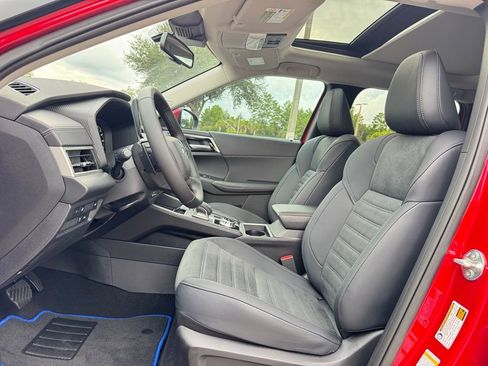New 2025 Mitsubishi Outlander SE AWD/4WD image 13