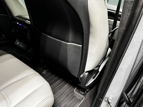 Certified 2023 Acura MDX FWD w/ Technology Package image 30