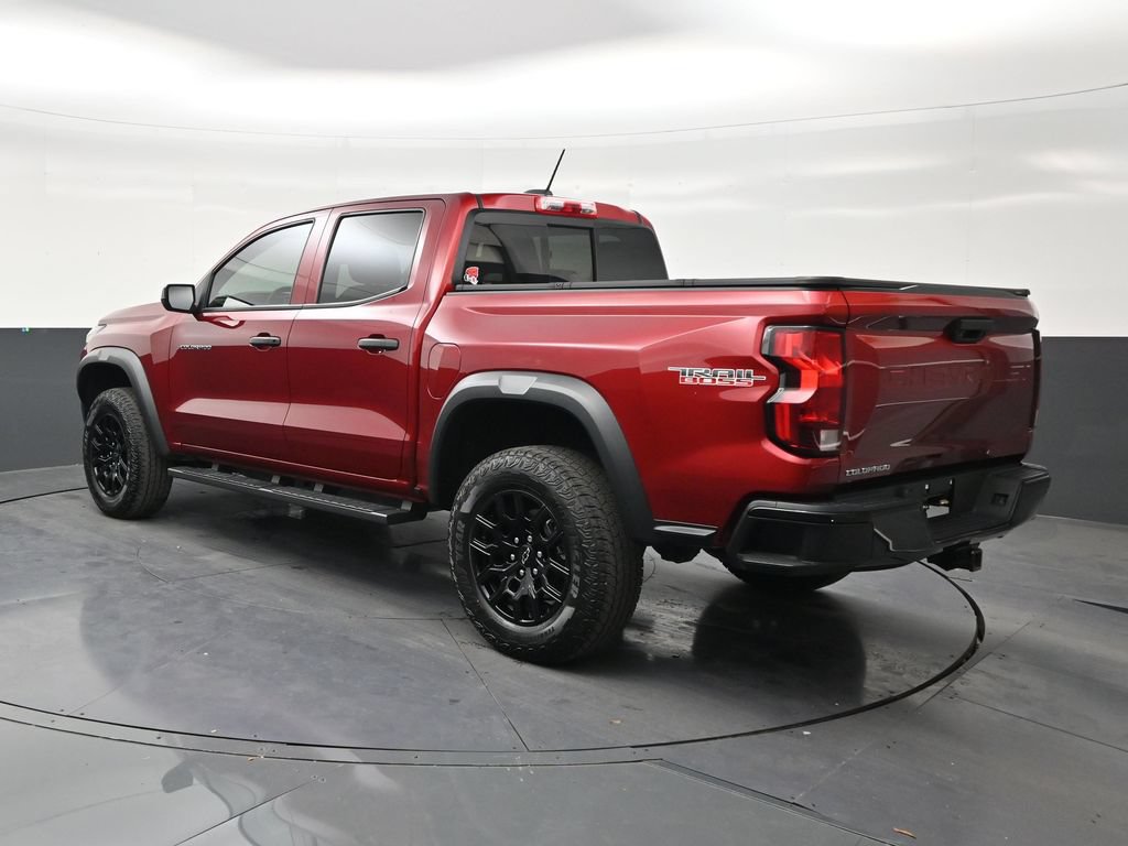 Used 2024 Chevrolet Colorado Trail Boss w/ Advanced Trailering Package AWD/4WD image 3