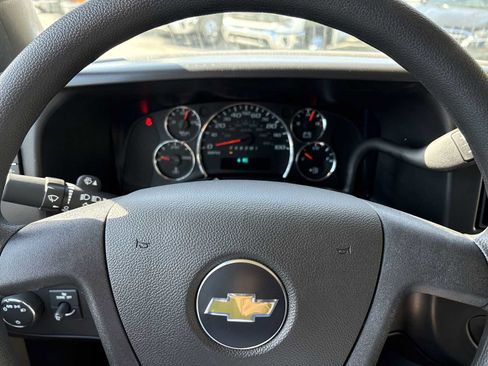 New 2026 Chevrolet Express 2500 RWD image 11
