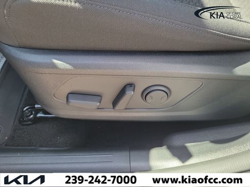 New 2026 Kia Sportage LX w/ LX Convenience Package FWD image 20