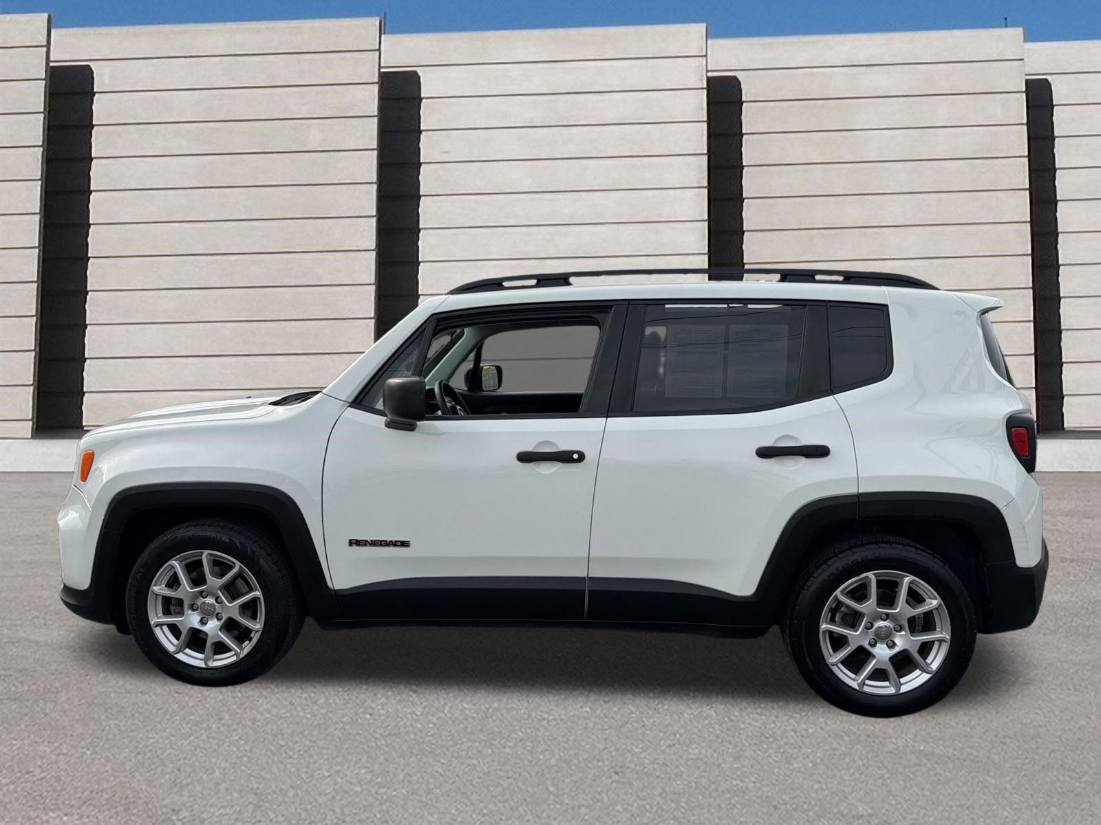 Used 2020 Jeep Renegade Sport w/ Sport Appearance Group FWD image 2
