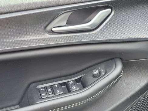 Used 2023 Jeep Grand Cherokee L Laredo image 31