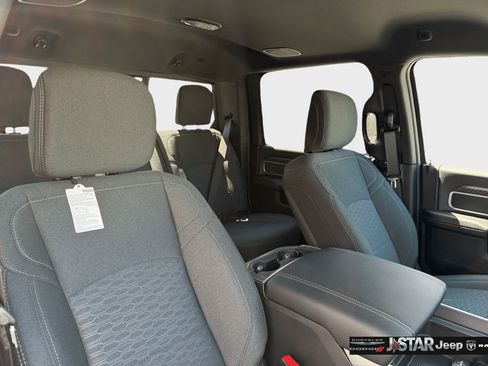 New 2026 RAM 2500 Big Horn AWD/4WD image 15