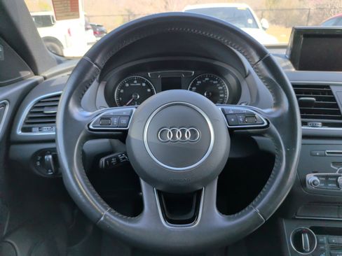Used 2018 Audi Q3 2.0T Premium Plus image 23