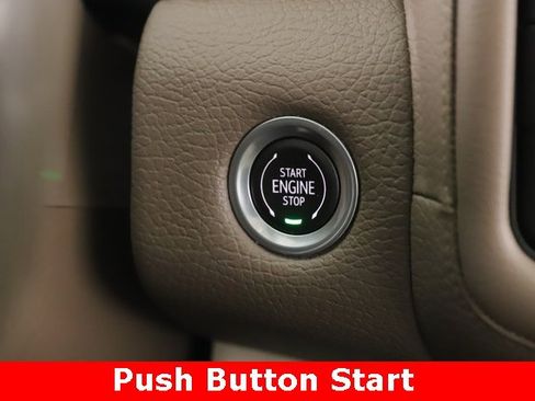 Used 2022 GMC Yukon XL Denali image 24