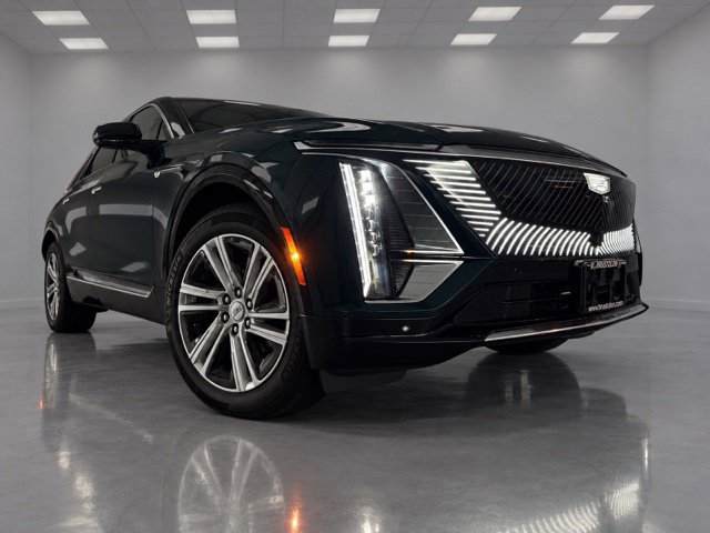 Used 2024 Cadillac Lyriq Tech w/ Driver Assist Package AWD/4WD image 14