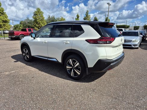 Certified 2022 Nissan Rogue SL FWD image 6